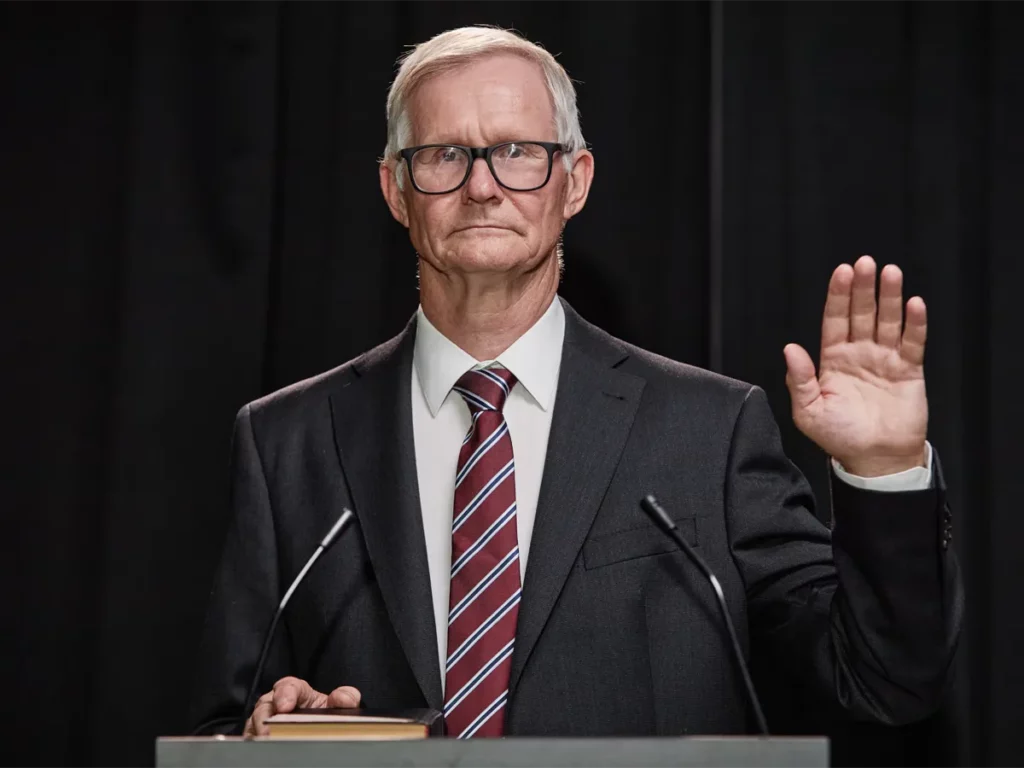 Current oath of citizenship in Canada A citizenship applicant with their right hand raised while reciting the Canadian Citizenship Oath during his ceremony
